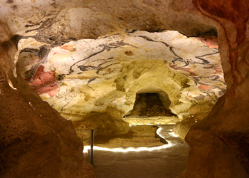 vue-generale-grotte-lascaux-4